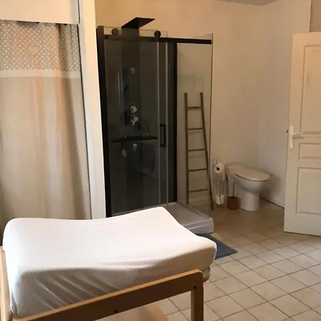 Longere Entre Terre Et