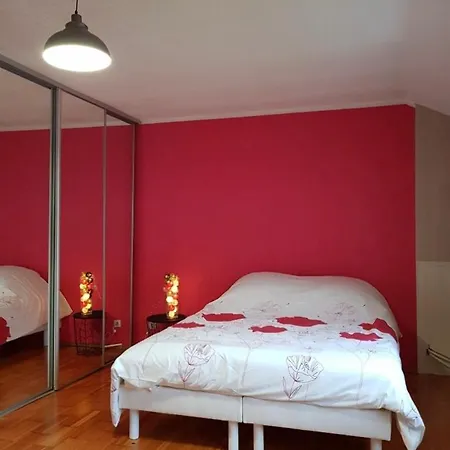 Longere Entre Terre Et